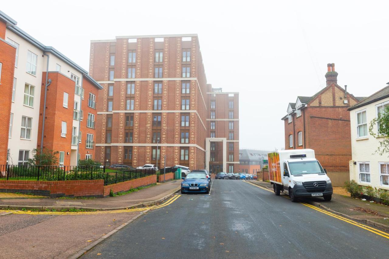 Absolute Stays On Grosvenor - St Albans-High Street- Near Luton Airport - St Albans Abbey Train Station -Close To London- Harry Potter World - The Odyssey Cinema-Contractors -London Road-Business-Leisure Exteriör bild